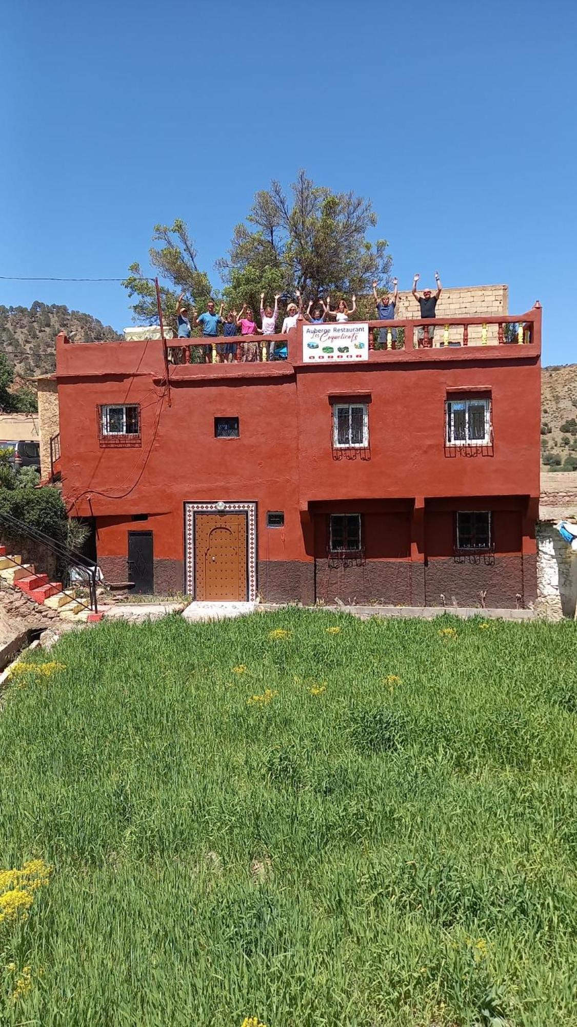 Auberge Restaurant Les Coquelicots Ait Tamlil Exterior photo